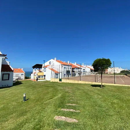 With Extraordinary View Of Atlantic São Martinho do Porto