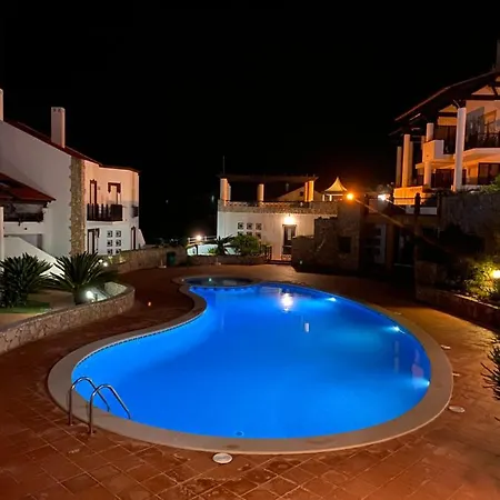 With Extraordinary View Of Atlantic Villa São Martinho do Porto